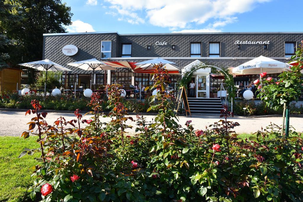 Parkhotel - Rosarium Uetersen Exterior photo